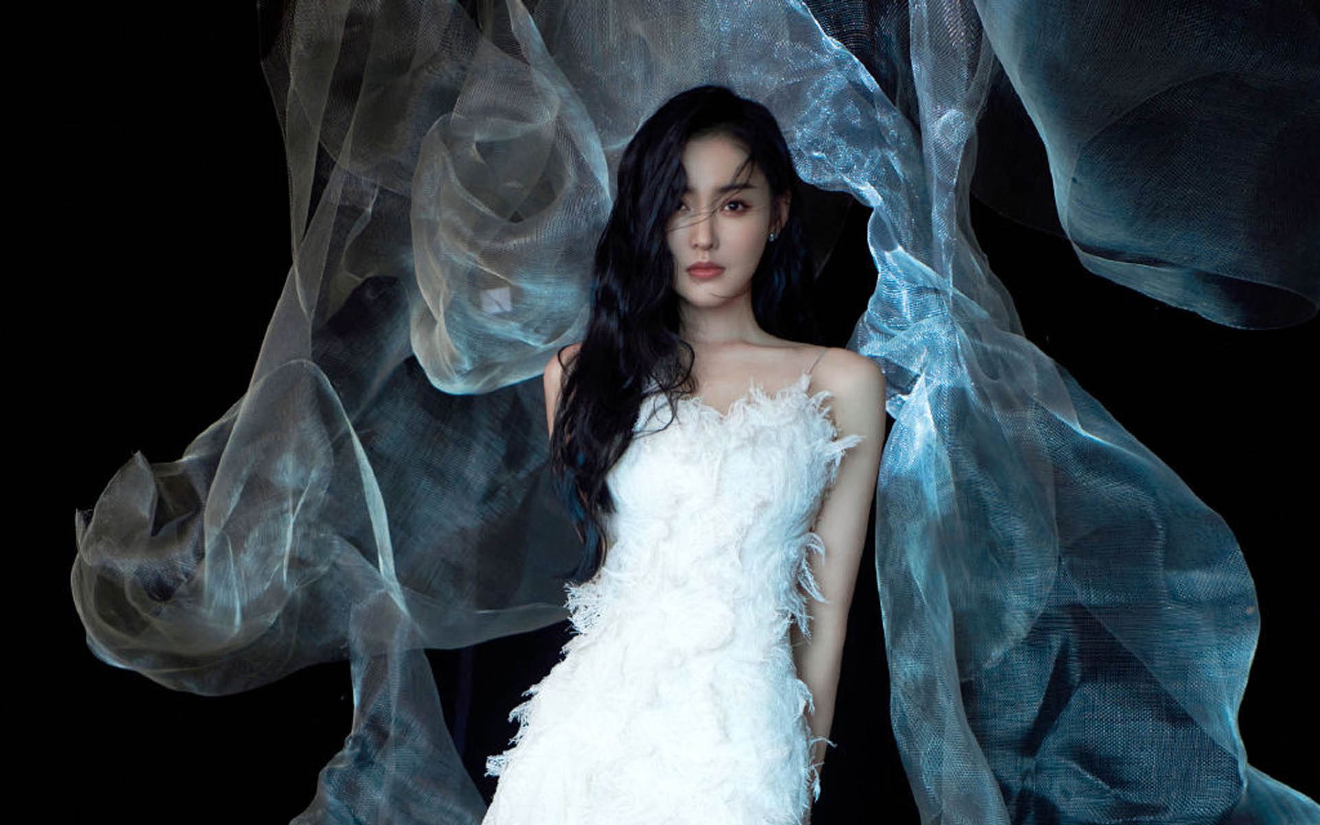 尼克斯核心兰德尔宣布参选市议员,引发热议,兰德尔尼克斯定妆照